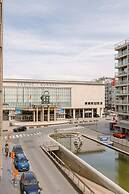 Bright Modern Apartment Close to the Casino