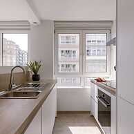 Bright Modern Apartment Close to the Casino