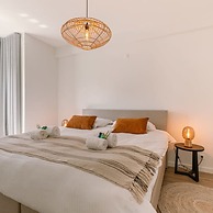 Bright Modern Apartment Close to the Casino