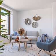 Stylish Apartment With Terrace Near the Beach