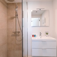 Stylish Apartment With Terrace Near the Beach