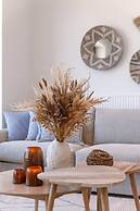 Stylish Apartment With Terrace Near the Beach