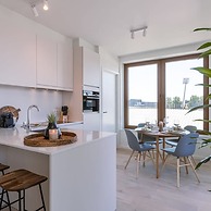 Stylish Apartment With Terrace Near the Beach