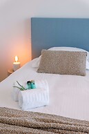 Stylish Apartment With Terrace Near the Beach