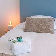 Stylish Apartment With Terrace Near the Beach