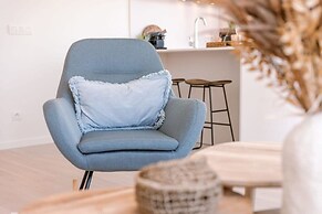 Stylish Apartment With Terrace Near the Beach