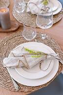 Stylish Apartment With Terrace Near the Beach