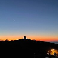 Luxurious Penthouse With Beautiful Seaview