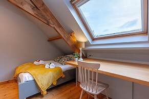 Huyze Termote - Prime Villa With Wonderful Garden