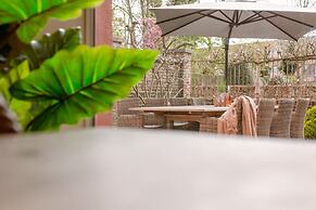 Huyze Termote - Prime Villa With Wonderful Garden