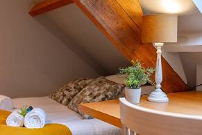 Huyze Termote - Prime Villa With Wonderful Garden