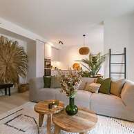 Beautiful Warm Apartment With Terrace in Ostend