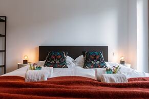 Beautifully Decorated Apartment Close to the sea