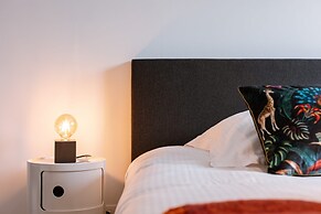 Beautifully Decorated Apartment Close to the sea