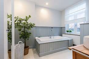 Authentic Townhouse Near the Beach of Blankenberge