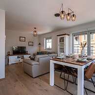 Centrally Located Apartment With Sunny Terrace