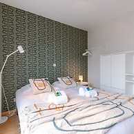 Charming Apartment Near the Beach With Balcony