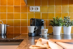 Charming Apartment Near the Beach With Balcony