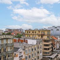 Charming Apartment Near the Beach With Balcony