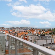 Charming Apartment Near the Beach With Balcony