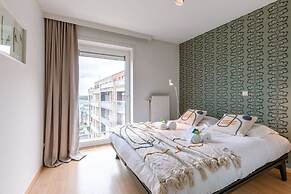 Charming Apartment Near the Beach With Balcony