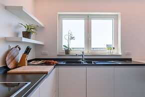 Beautiful High Quality Duplex Apartment