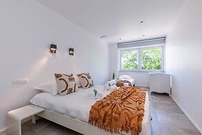 Beautiful High Quality Duplex Apartment