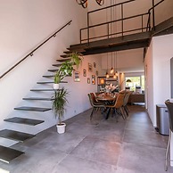 Beautiful High Quality Duplex Apartment