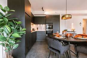 Cozy Apartment a Stone s Throw From the Beach