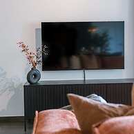 Cozy Apartment a Stone s Throw From the Beach