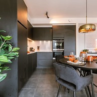 Cozy Apartment a Stone s Throw From the Beach