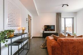 Cozy Apartment a Stone s Throw From the Beach