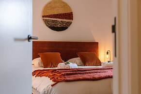 Cozy Apartment a Stone s Throw From the Beach