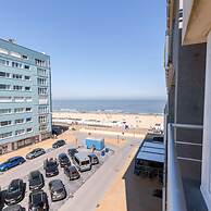 Lovely Apartment With Lateral sea View and Parking