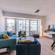 Lovely Apartment With Lateral sea View and Parking
