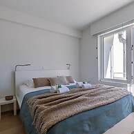 Lovely Apartment With Lateral sea View and Parking