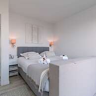 Penthouse With 2 Terraces and Magnificent sea View