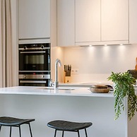 Beautiful Apartment With Parking Close to the sea