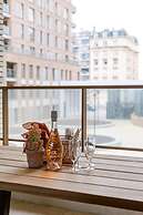 Beautiful Apartment With Parking Close to the sea