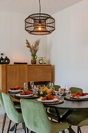 Beautiful Apartment With Parking Close to the sea