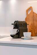 Beautiful Apartment With Parking Close to the sea