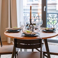 Cozy and Spacious Apartment Nearby the Beach