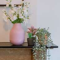 Cozy and Spacious Apartment Nearby the Beach