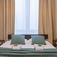 Cozy and Spacious Apartment Nearby the Beach