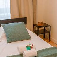 Cozy and Spacious Apartment Nearby the Beach