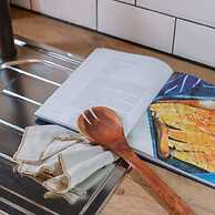 Cozy and Spacious Apartment Nearby the Beach