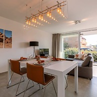 Deluxe Apartment With Lovely Terrace and Parking