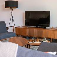 Deluxe Apartment With Lovely Terrace and Parking