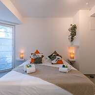 Deluxe Apartment With Lovely Terrace and Parking