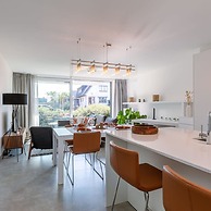 Deluxe Apartment With Lovely Terrace and Parking